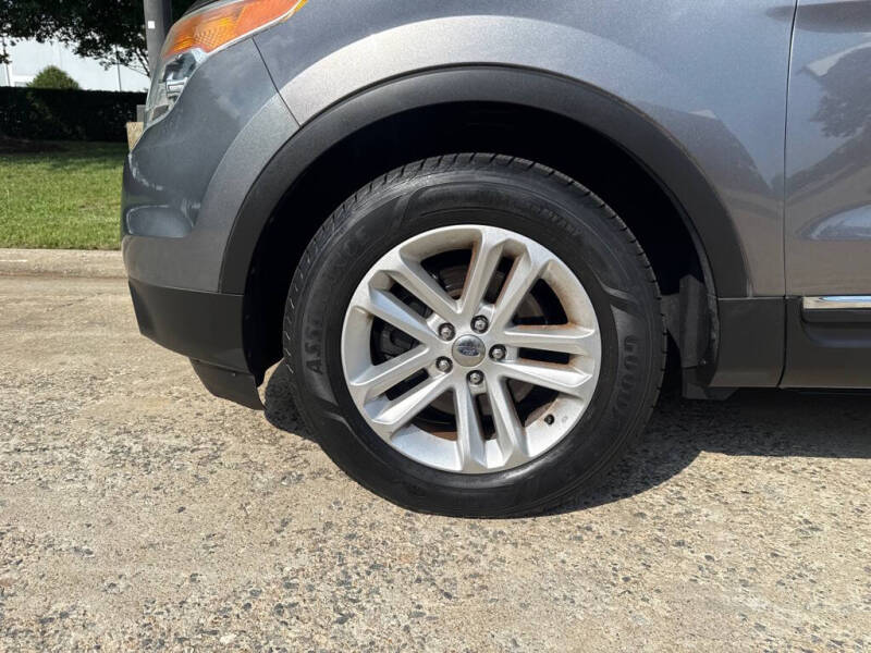 2011 Ford Explorer XLT