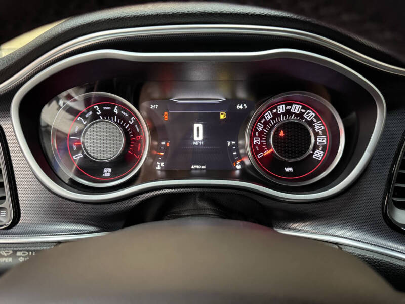 2016 Dodge Challenger 392 HEMI Scat Pack Shaker