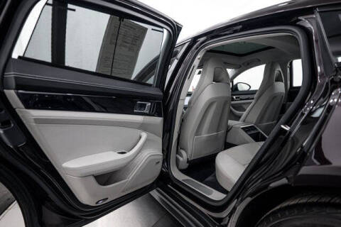 2017 Porsche Panamera