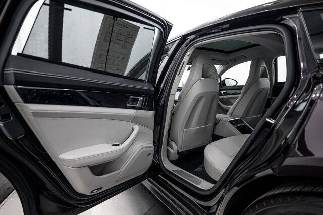 2017 Porsche Panamera