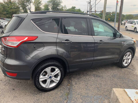 2016 Ford Escape SE