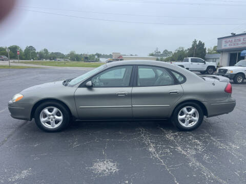 2003 Ford Taurus for sale at ROWE'S QUALITY CARS INC in Bridgeton NC