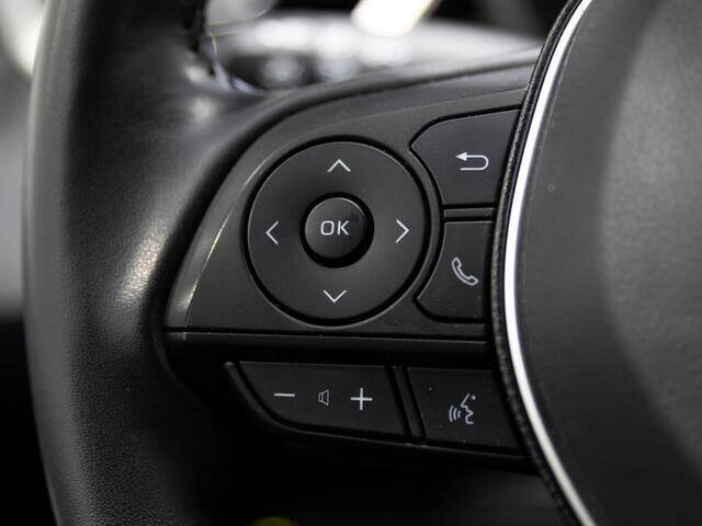 2020 Toyota Corolla Hatchback SE