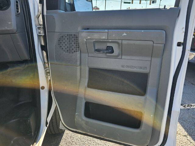 2014 Ford E-Series E-250