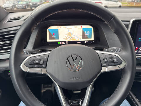 2024 Volkswagen Atlas Cross Sport SEL R-Line 4Motion