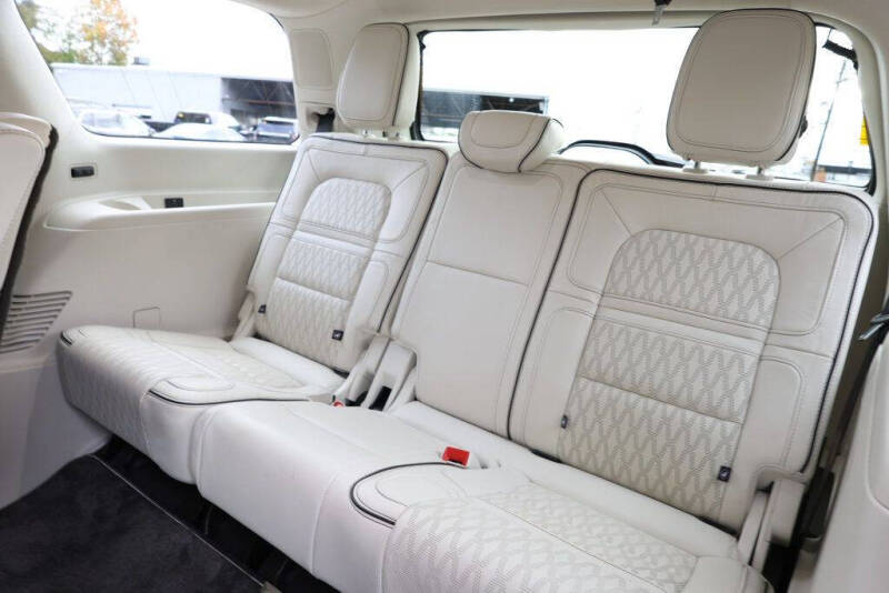 2024 Lincoln Navigator Black Label