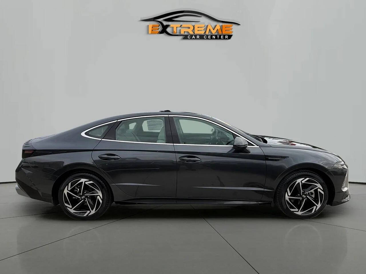 2024 Hyundai SONATA for sale at Extreme Car Center in Detroit, MI