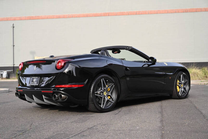 2016 Ferrari California T