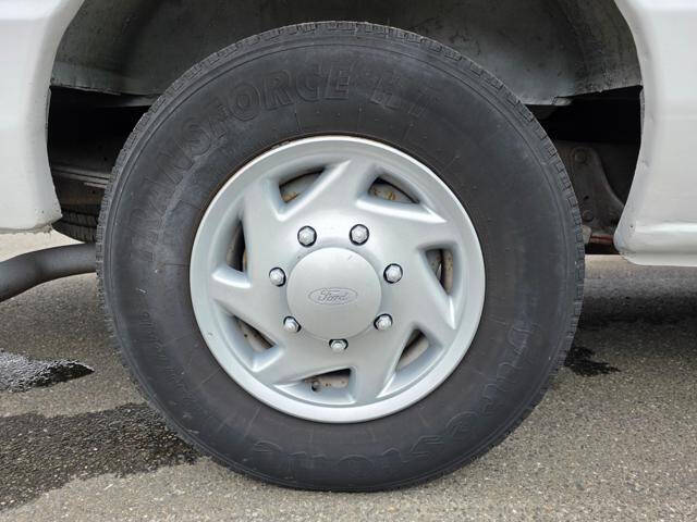 2005 Ford E-Series E-350 SD