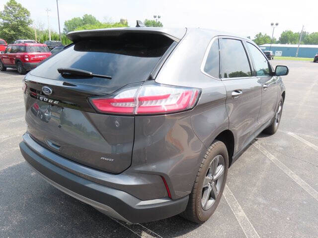 2022 Ford Edge SEL
