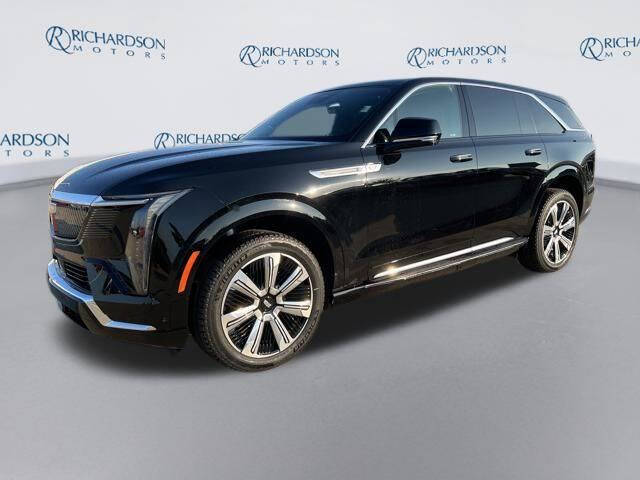 2025 Cadillac Escalade IQ Luxury 2