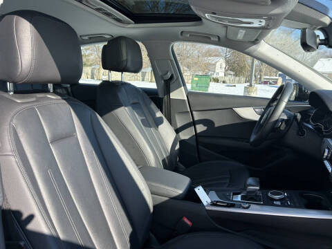 2017 Audi A4 2.0T quattro Premium