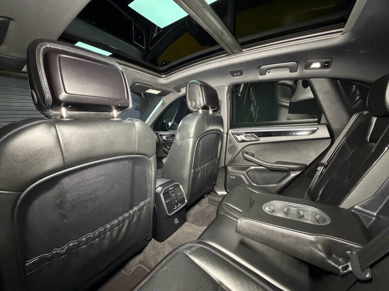 2018 Porsche Macan