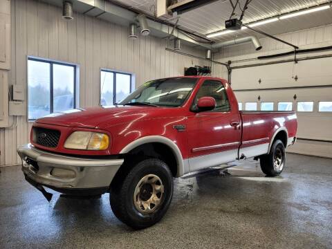 1998 Ford F-250 for sale at Sand's Auto Sales in Cambridge MN