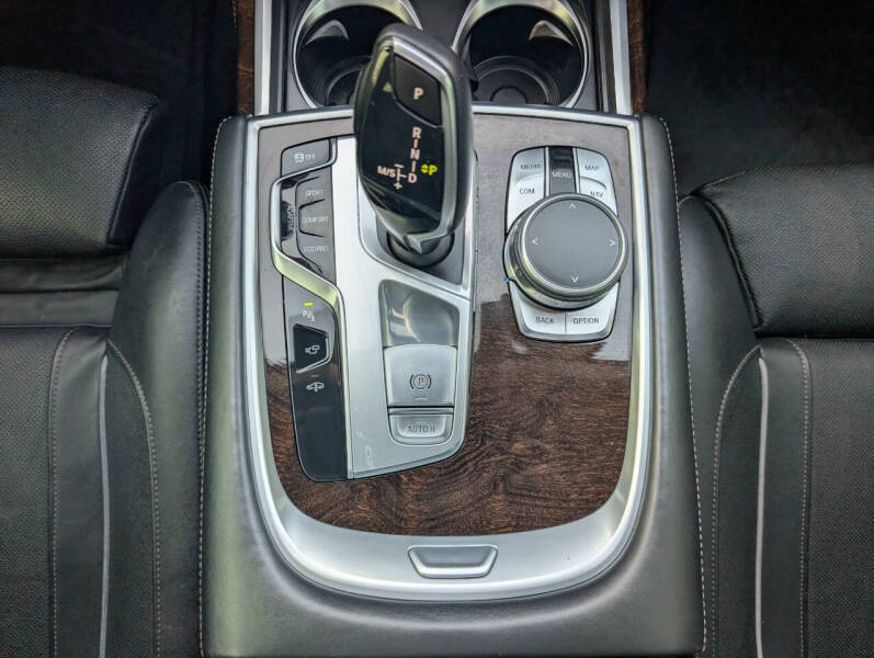 2016 BMW 7 Series 750i xDrive