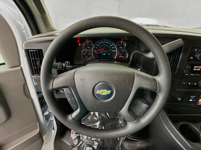 2026 Chevrolet Express 2500