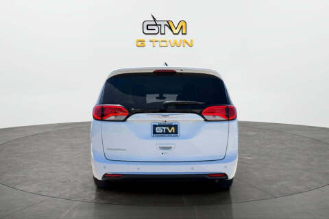 2020 Chrysler Pacifica Touring L