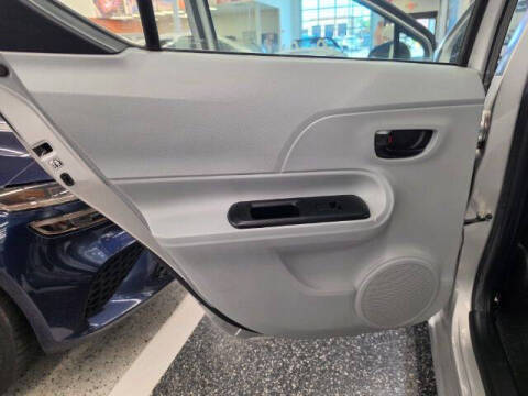 2013 Toyota Prius c One