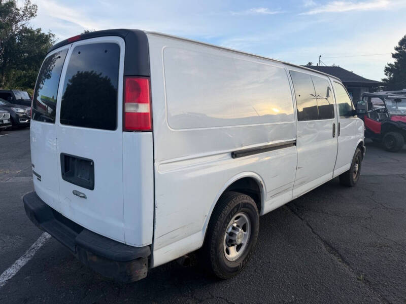 2011 Chevrolet Express 2500