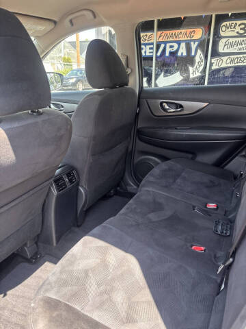 2015 Nissan Rogue SV
