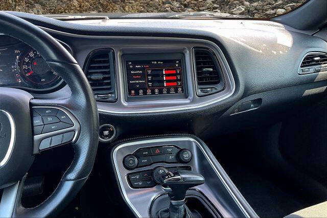 2019 Dodge Challenger SXT
