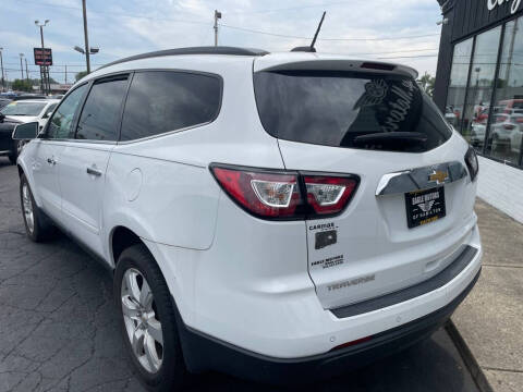 2017 Chevrolet Traverse LT