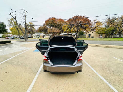 2018 Toyota Camry LE