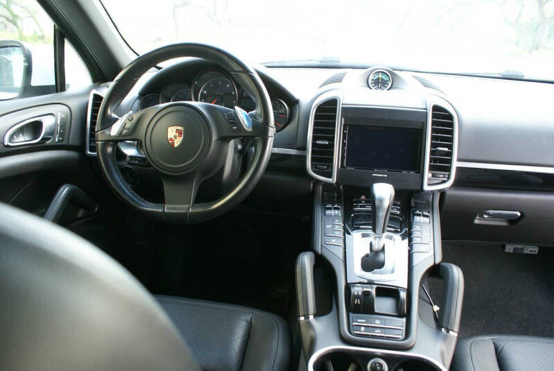 2012 Porsche Cayenne Tiptronic