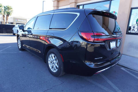 2022 Chrysler Pacifica Touring L