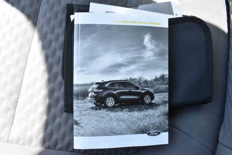 2020 Ford Escape SE