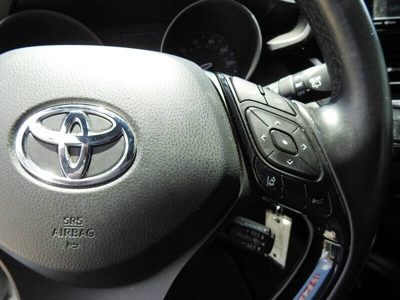 2018 Toyota C-HR  - $17,900
