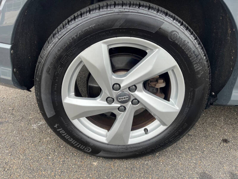 2020 Audi Q3 quattro Premium 45 TFSI