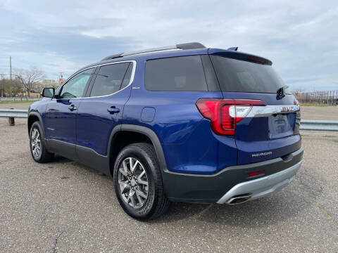 2023 GMC Acadia SLE