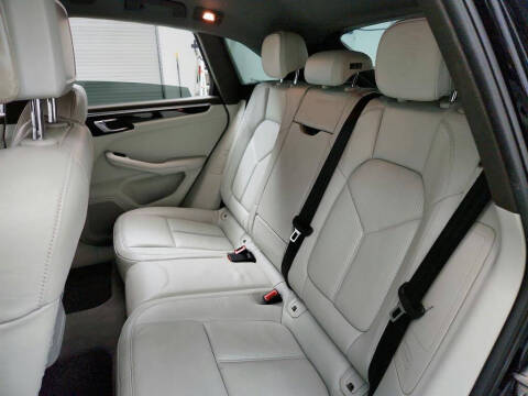 2016 Porsche Macan S