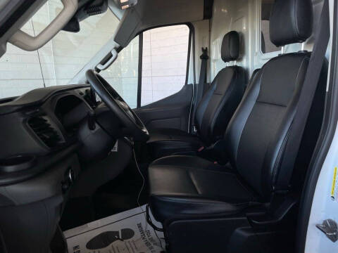 2023 Ford Transit