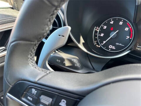 2017 Alfa Romeo Giulia Ti