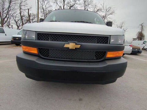 2025 Chevrolet Express 2500