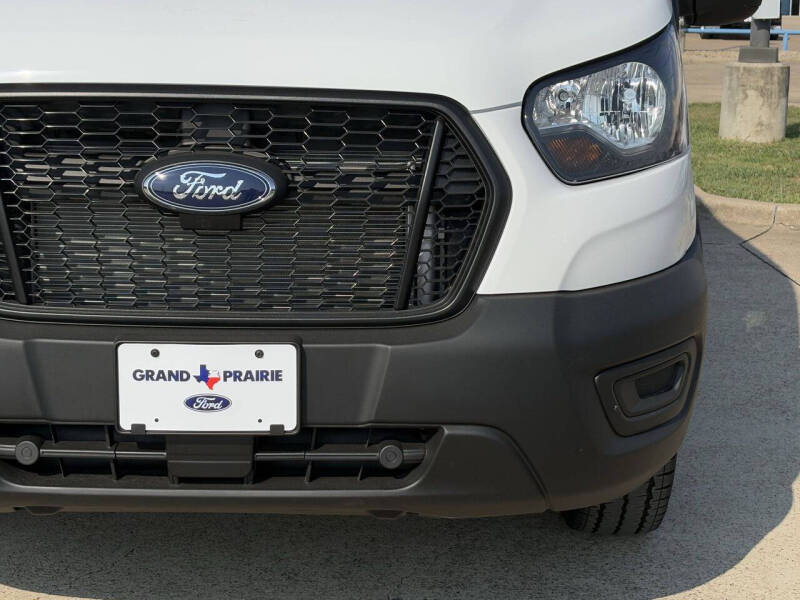 2025 Ford Transit 250