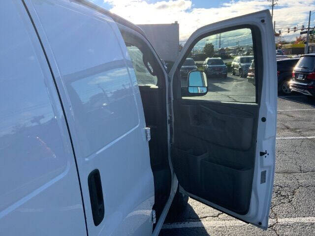 2017 Chevrolet Express 2500