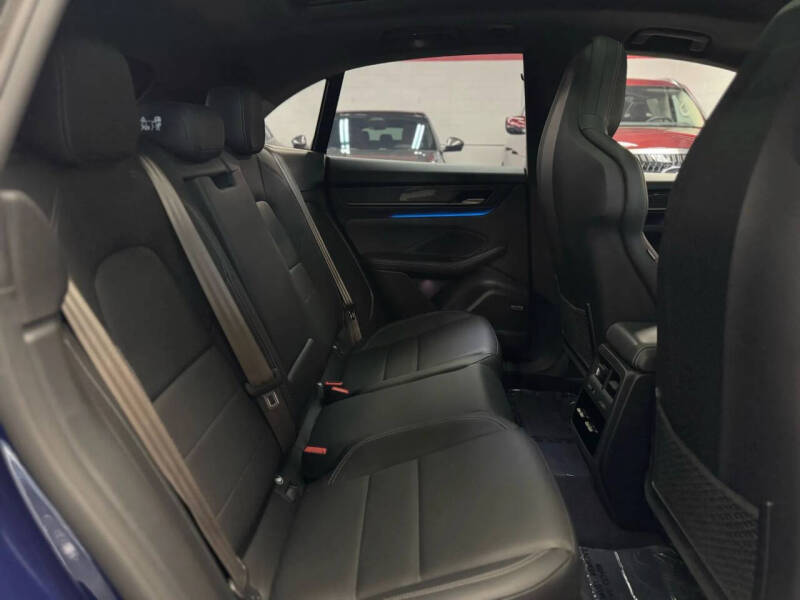 2024 Porsche Macan Turbo Electric