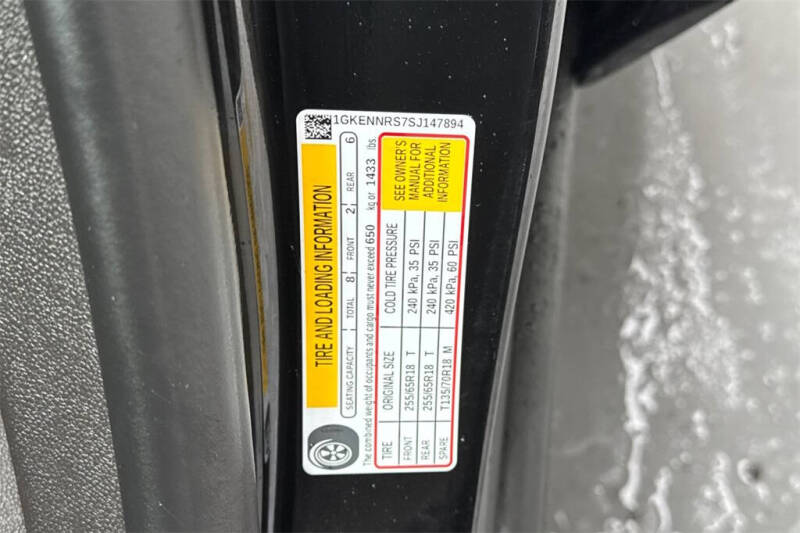 2025 GMC Acadia Elevation