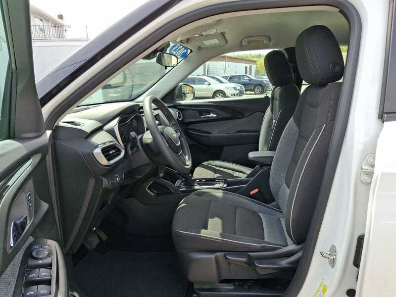 2023 Chevrolet TrailBlazer LS