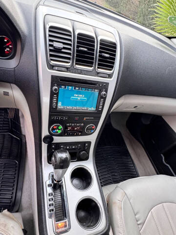 2011 GMC Acadia SLT-2