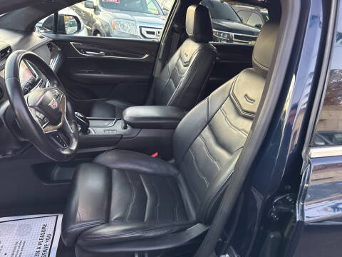 2017 Cadillac XT5 Platinum