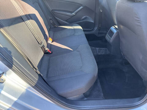 2016 Volkswagen Passat 1.8T R-Line