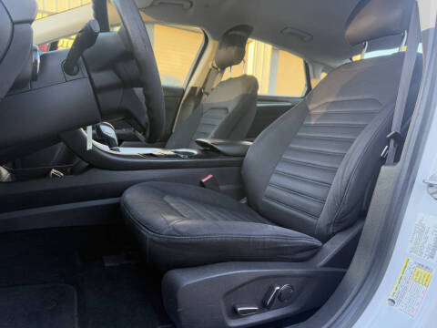 2013 Ford Fusion Hybrid SE