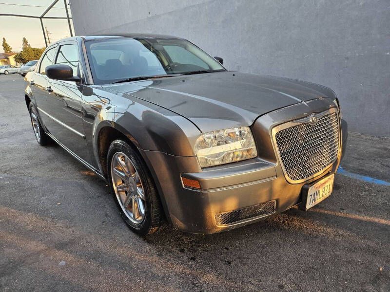 2009 Chrysler 300 for sale at EV MOTORS in Pico Rivera CA