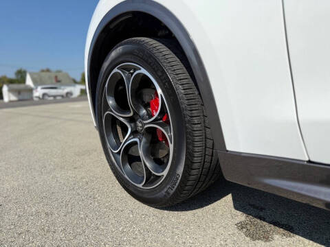 2024 Alfa Romeo Stelvio Ti