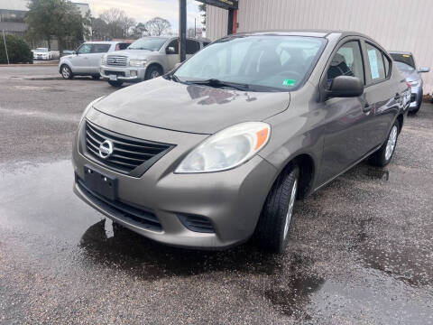 2013 Nissan Versa 1.6 S