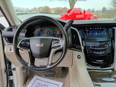 2018 Cadillac Escalade Luxury